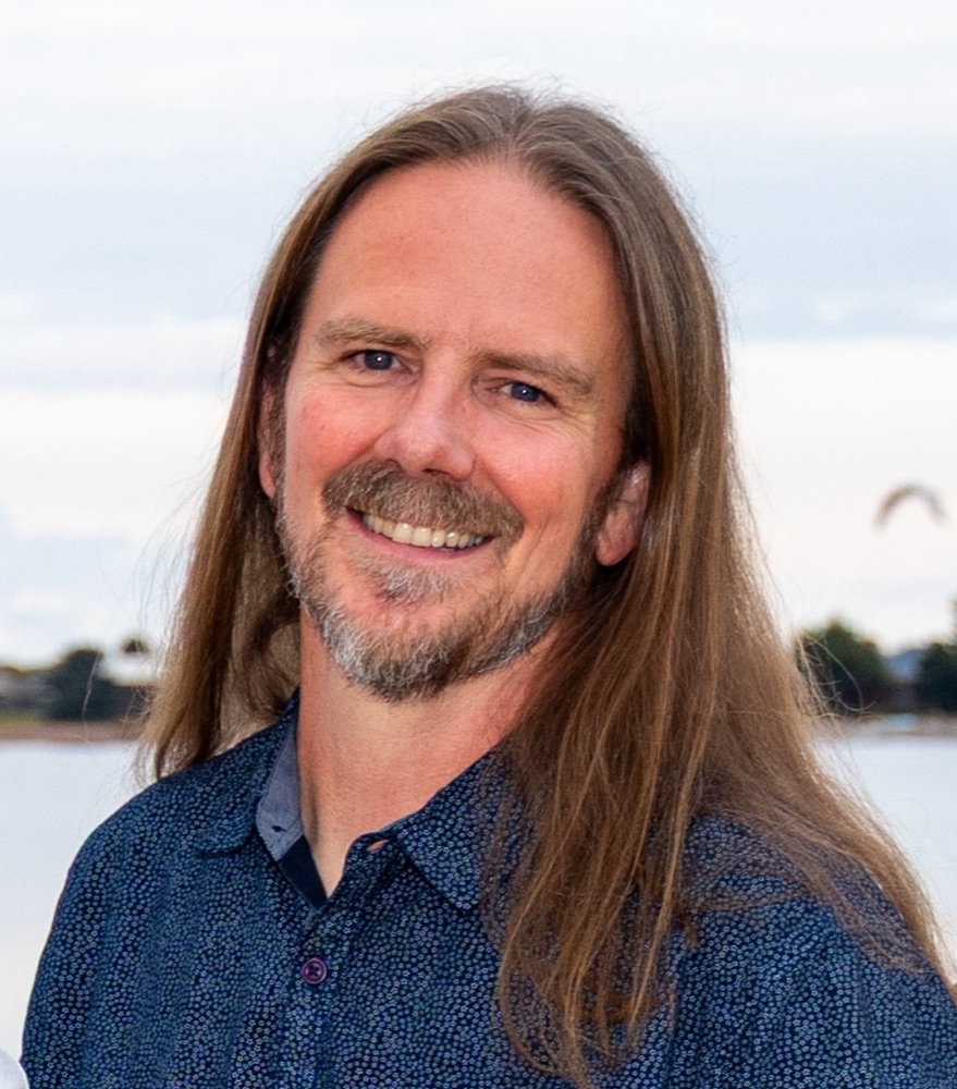 Portrait of Travis Ross